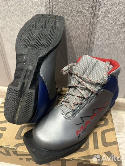 Лыжные ботинки