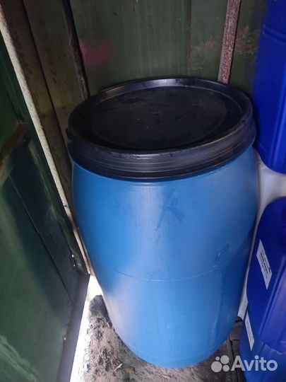 Бочка для воды пластиковая