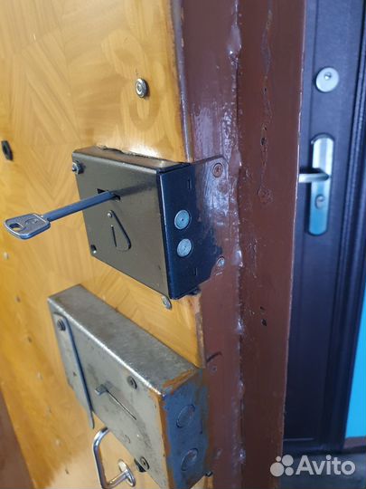 Дверь входная железная бу