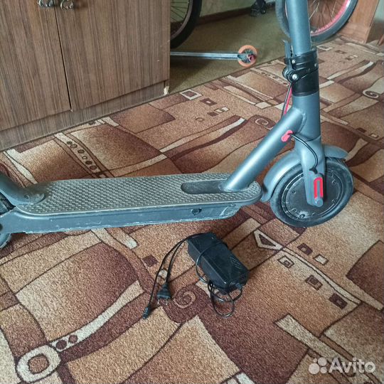 Электросамокат xiaomi m365 pro. Не оригинал