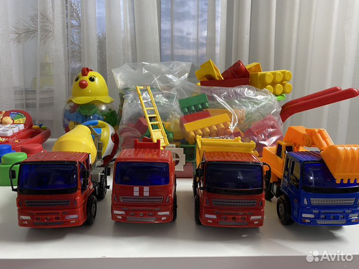 Развивающие игрушки пакетом