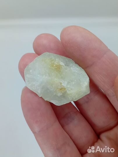 Датолит кристалл