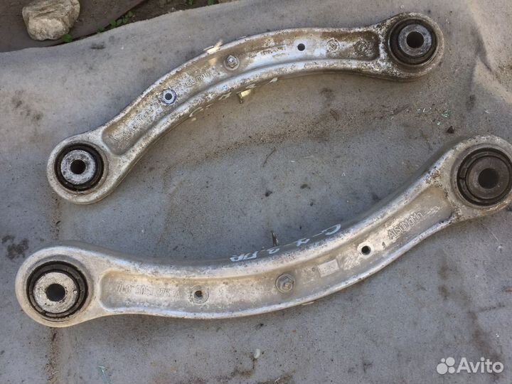 Рычаг задний поперечный верхний Ауди Q7