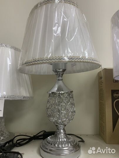 Лампа настольная