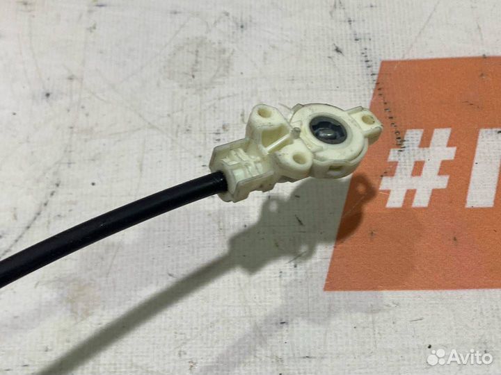 Замок двери передней правой Honda Accord 8 2009