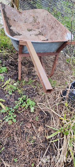 Тачка садовая