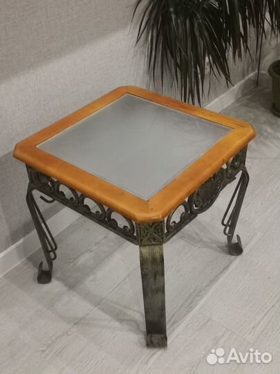 Журнальный столик бу