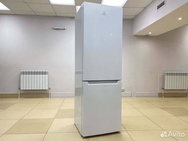 Холодильник Indesit / Гарантия / Доставка