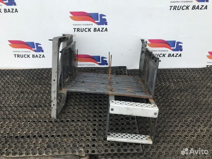 7421824077 Ящик АКБ Renault T, Volvo FH