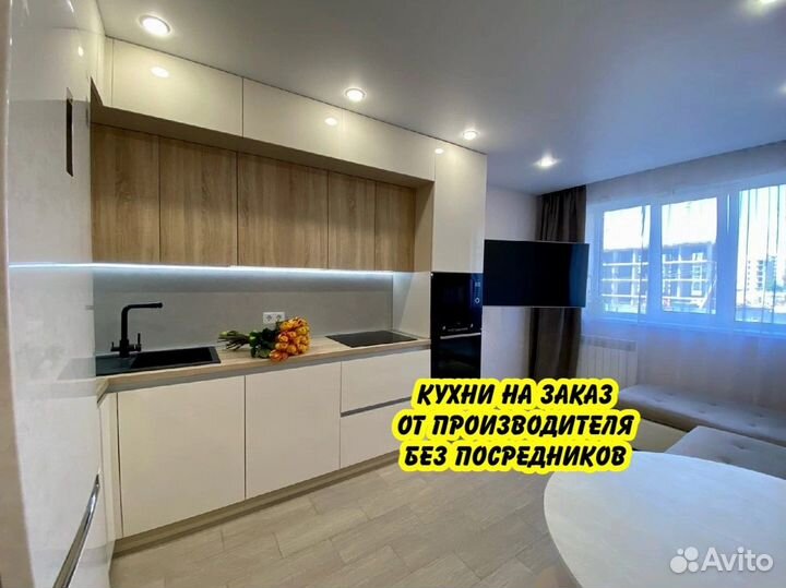 Угловая кухня под потолок на заказ