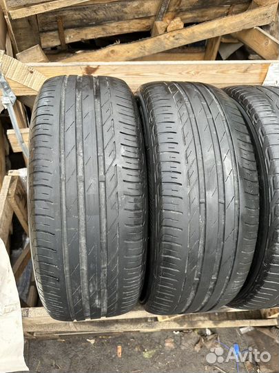 Bridgestone Turanza T001 205/55 R16