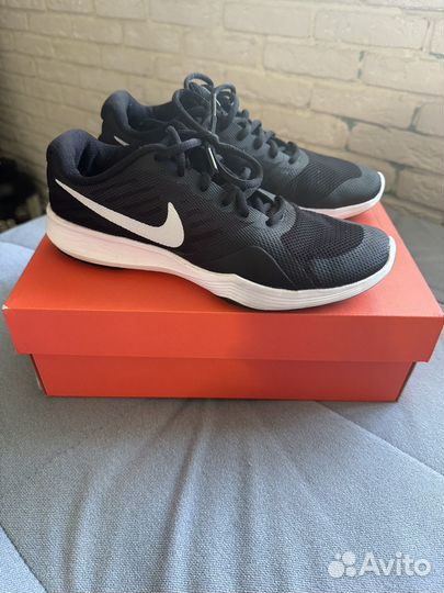 Кроссовки nike женские