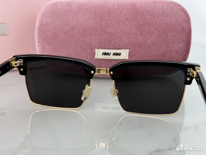 Солнцезащитные Очки Miu Miu
