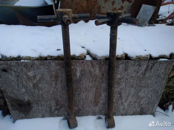 Винты для строительных лесов