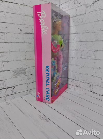 Kennel Care Barbie 2001 China