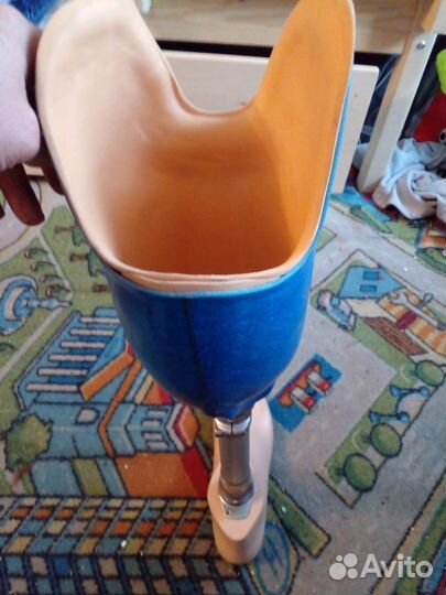 Протез правой ноги