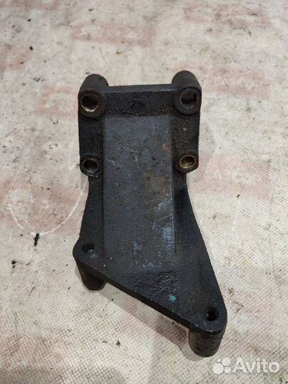 Кронштейн гидроусилителя Hyundai Santa Fe CM G6EA