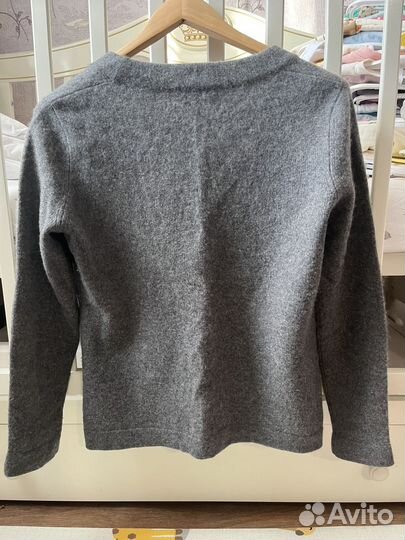 Свитер женский