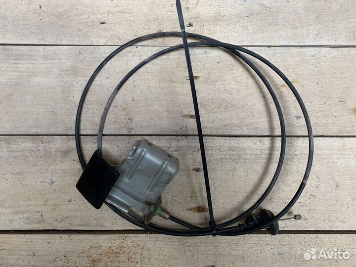 Тросс Капота бу Ниссан Примьера Primera P12