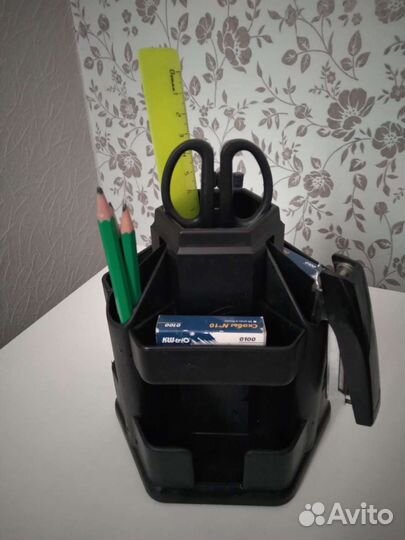 Подставка на стол для канцелярии