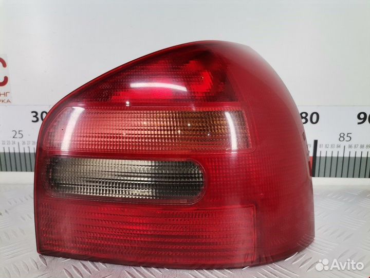 Фонарь задний для Audi A3 8L 8L0945096A