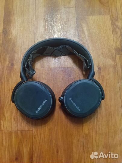 Проводные наушники SteelSeries Arctis 3
