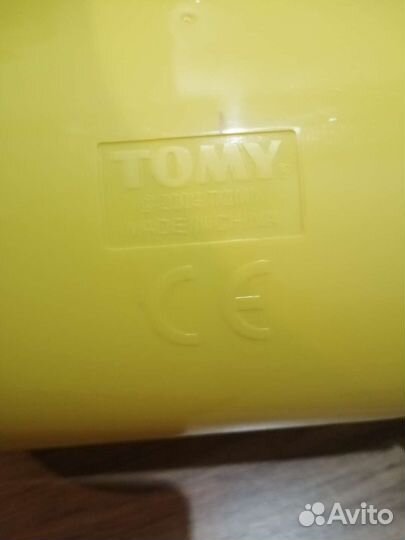 Каталка-катапульта Tomy