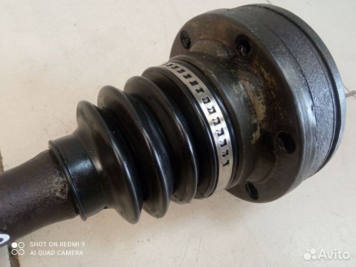 Промежуточный вал Mercedes Benz w463