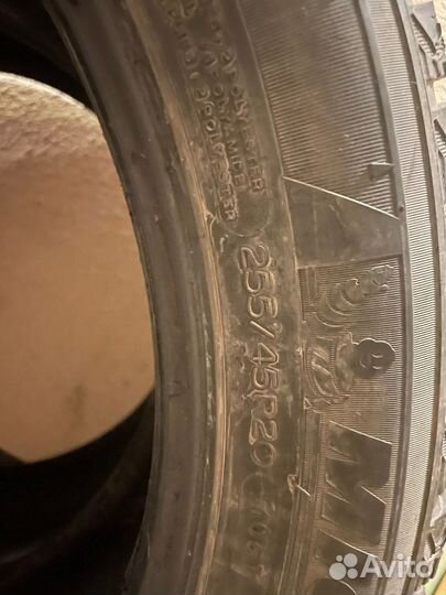 Michelin Latitude X-Ice North 255/45 R20 105T