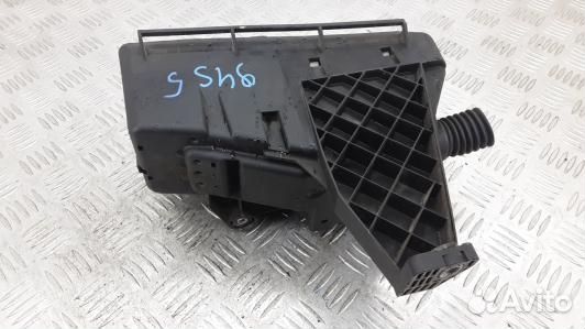 Блок предохранителей volvo V70 2 (94S05M102)