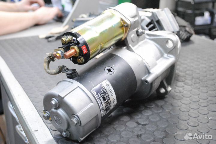 Стартер Hitachi, JCB, Isuzu, Sakai 24V