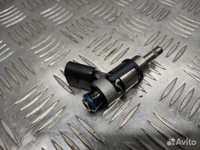 Форсунка Audi A3 8P (S3 2.0 2007