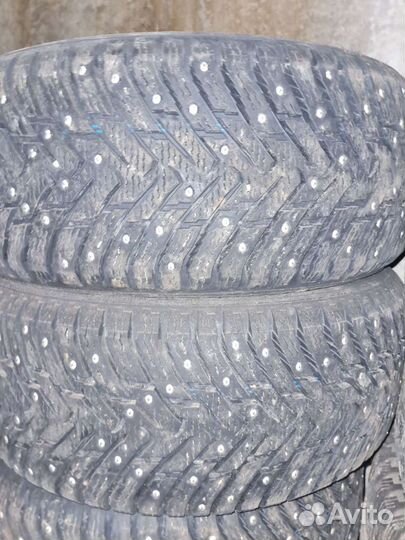 Nokian Tyres Hakkapeliitta 8 225/50 R17