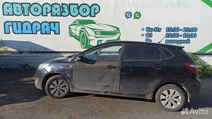 Накладка декоративная на кулису Kia Rio 3 846504Y1