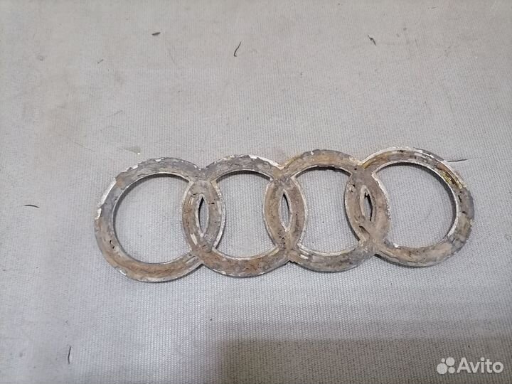 Эмблема, кольца, значек Audi 80