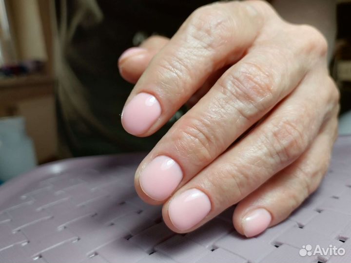 Маникюр на дому