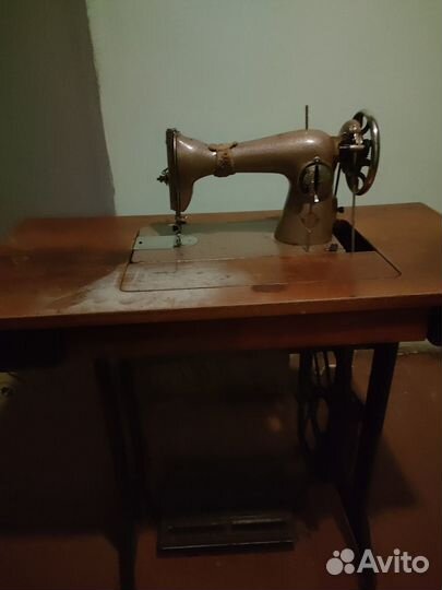 Швейная машинка