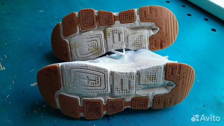 Кроссовки из спортмастера