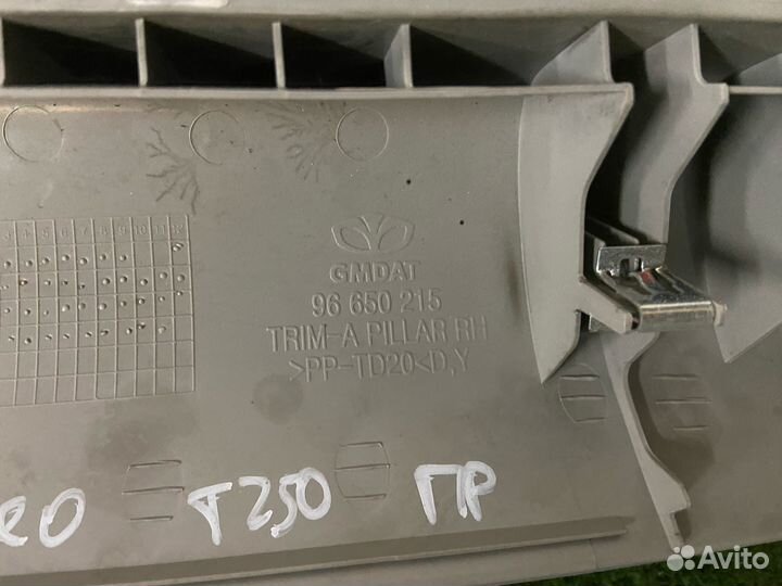 Обшивки передних стоек Chevrolet Aveo T250