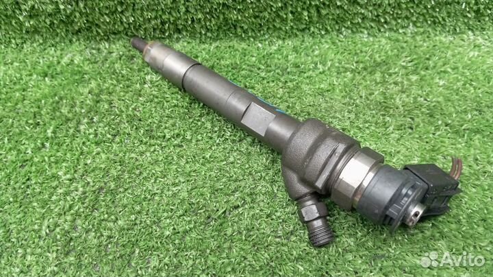 Форсунка дизельная Bmw 1-Series