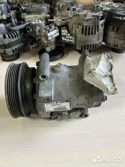 Компрессор кондиционера Renault 8200953359