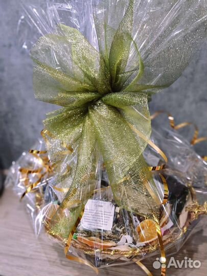 Подарочные корзины, букеты, чайные наборы