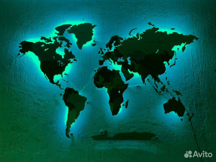 Карта мира из дерева с подсветкой