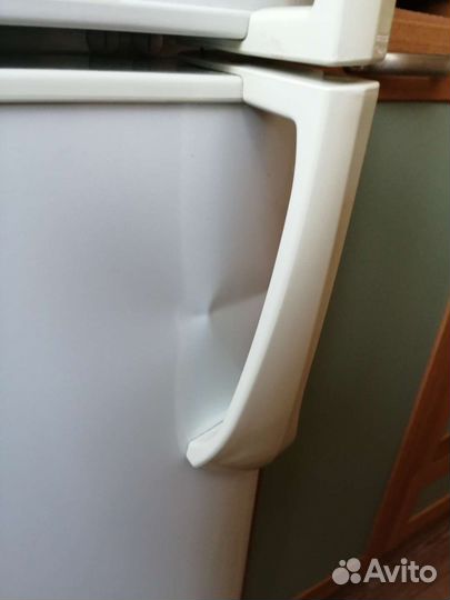 Холодильник бу под ремонт или на запчасти