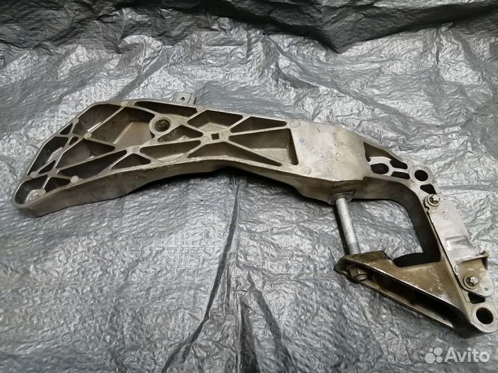 Траверса АКПП bmw f series