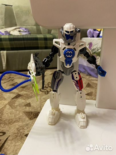 Lego робот лего конструктор