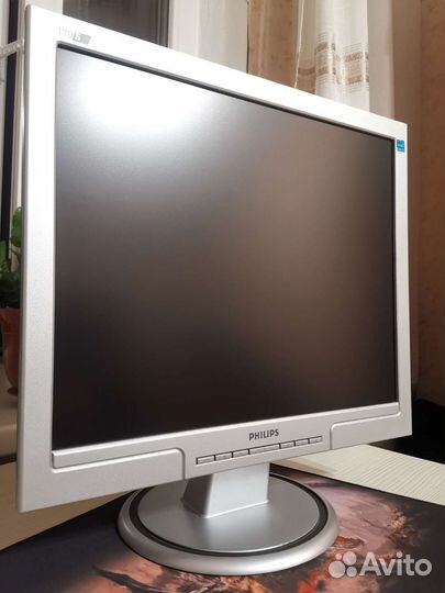 Монитор Philips 17 дюймов