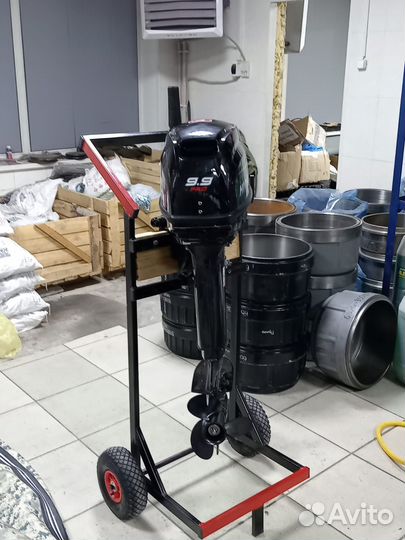 Лодка с мотором