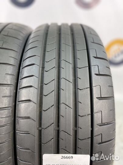 Pirelli P Zero PZ4 225/40 R19 91Y