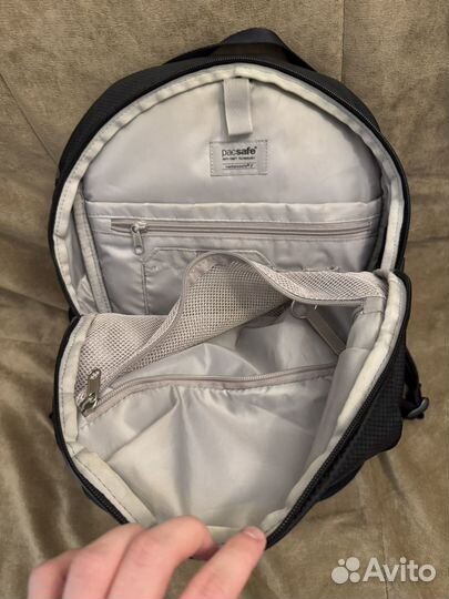 Pacsafe Venturesafe X18 рюкзак